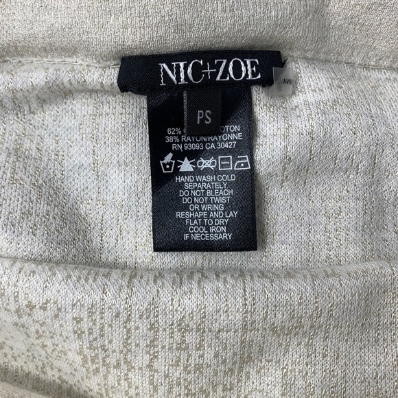 🌸2/$25 NIC + ZOE Heathered Cream Mod Twirl Assymetrical Skirt Knit Sweater - Picture 5 of 6